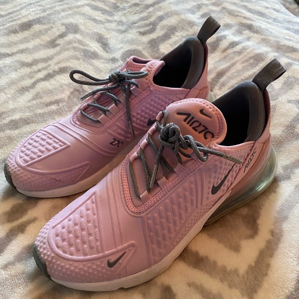 Nike Air Max 270